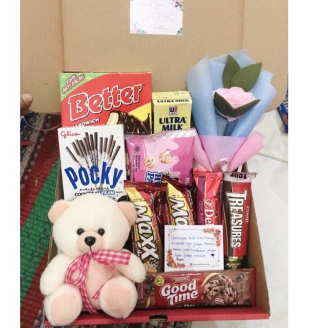 

GIFT BOX HAMPERS
