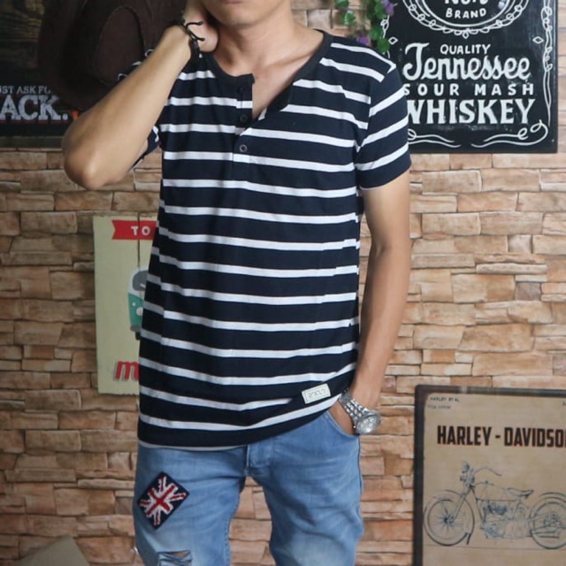 Baju kaos distro fashion pria salur belang kancing kekinian murah premium quality