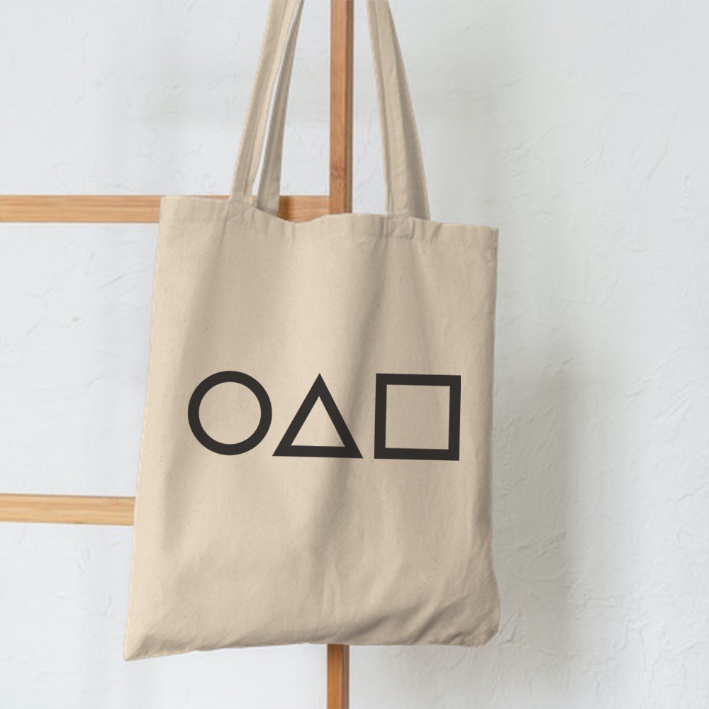 3.3 Sale! Terbaru Totebag SQUID GAME RESLETING Berbahan Semi Kanvas Berwarna Hitam Navy Maroon Cream Mocca dan Hijau