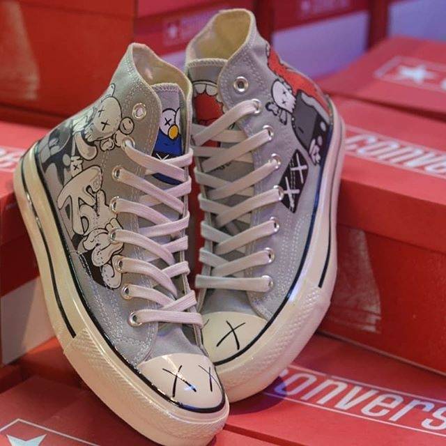 Sepatu Wanita Converse X Kaws Murah Meriah