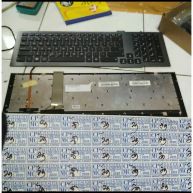 Keyboard Asus Rog G75VX