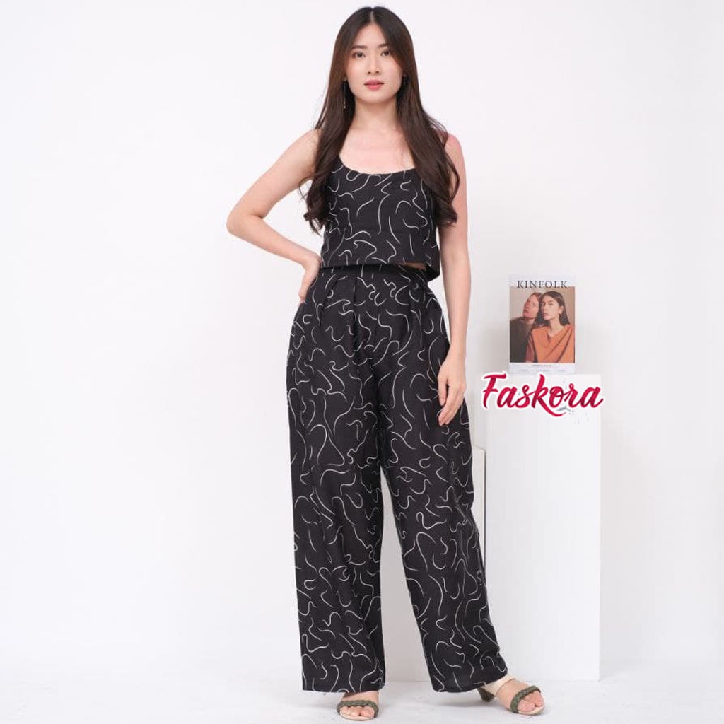 One Set Crop Top Wanita Rayon Celana Panjang Leopard Putik