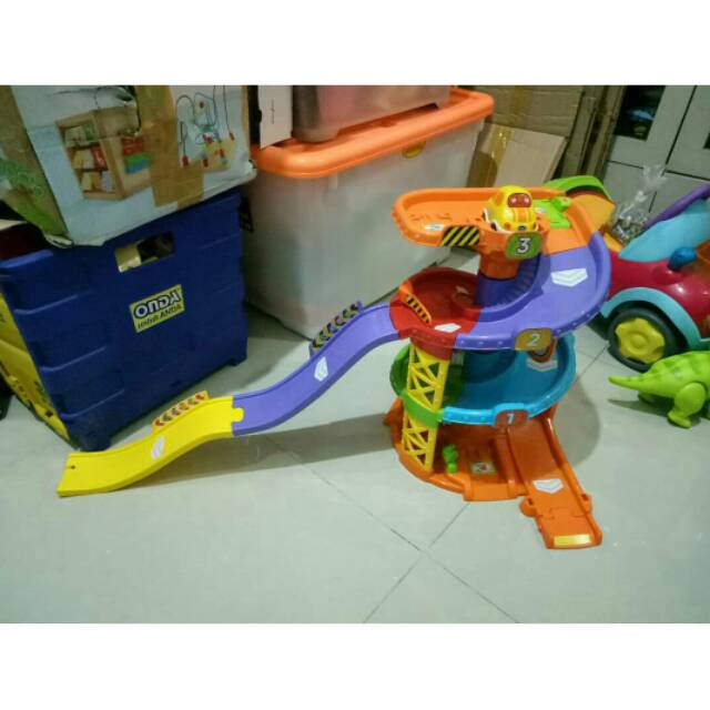 vtech toot toot parking tower