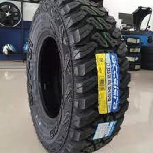 Ban mobil offroad ring 15 ukuran 235/75  r15 merk Accelera MT01
