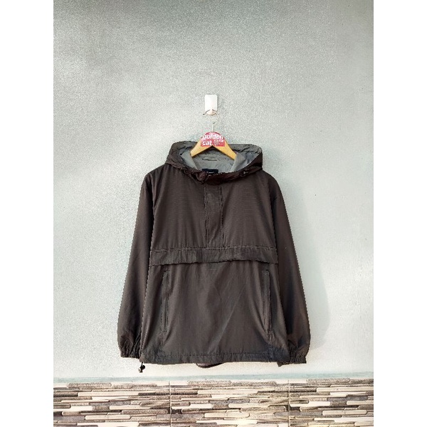 JAKET CAGOULE UNIQLO ORIGINAL SECOND