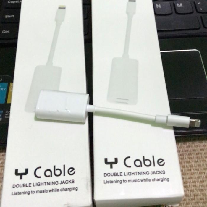 Kabel Splitter Lightning + Audio Charge Adapter Iphone X 7 8 Plus