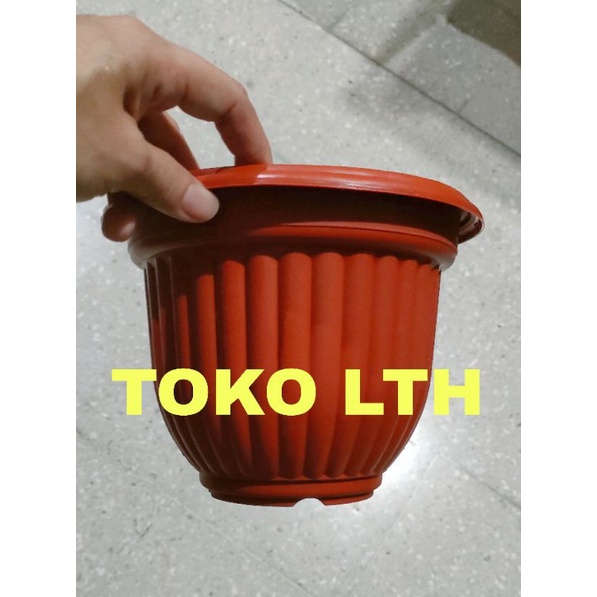 POT BUNGA PLASTIK 18 CM COKLAT POT TANAMAN KECIL WARNA