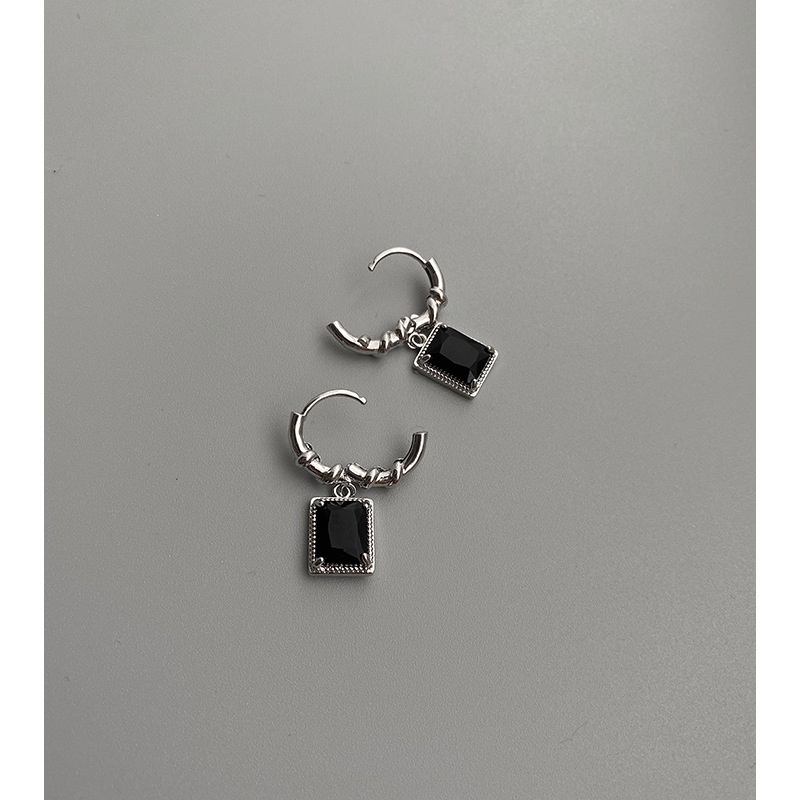 Anting Hoop Bentuk Persegi Hias Batu Hitam Untuk Aksesoris