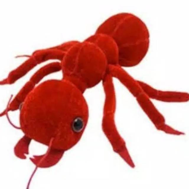 Boneka merah model semut