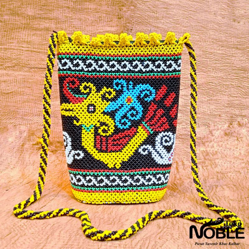 Tas Manik Anjat