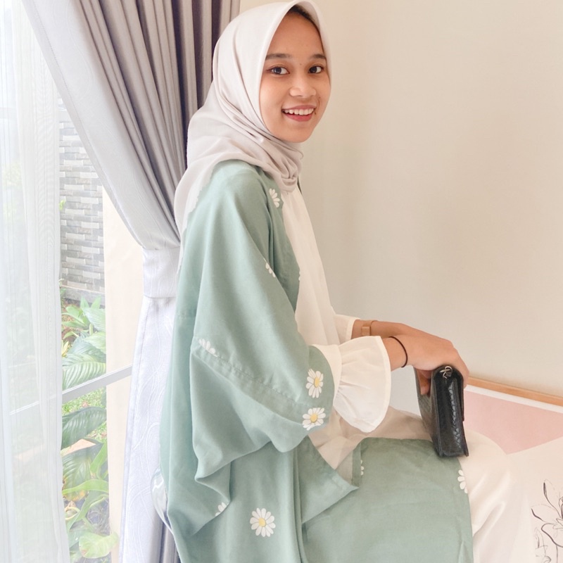 VEETRA - SELARAS Scarf Outer