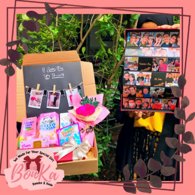 

Hampers Komplit Snack dan Box Foto Murah Ready 2Variasi Brown dan Sweet Kado Pacar Hadiah Valentine Hampers Snack Murah Meriah Free 3 Foto Polaroid Dan Free Kartu Ucapan Bisa Request Suka Suka Foto dijamin Awet Tidak Luntur
