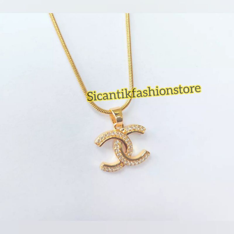 Kalung Titanium gold liontin Chanell Gold Fashion Wanita Terlaris Anti Karat Tidak Luntur lucu Bagus