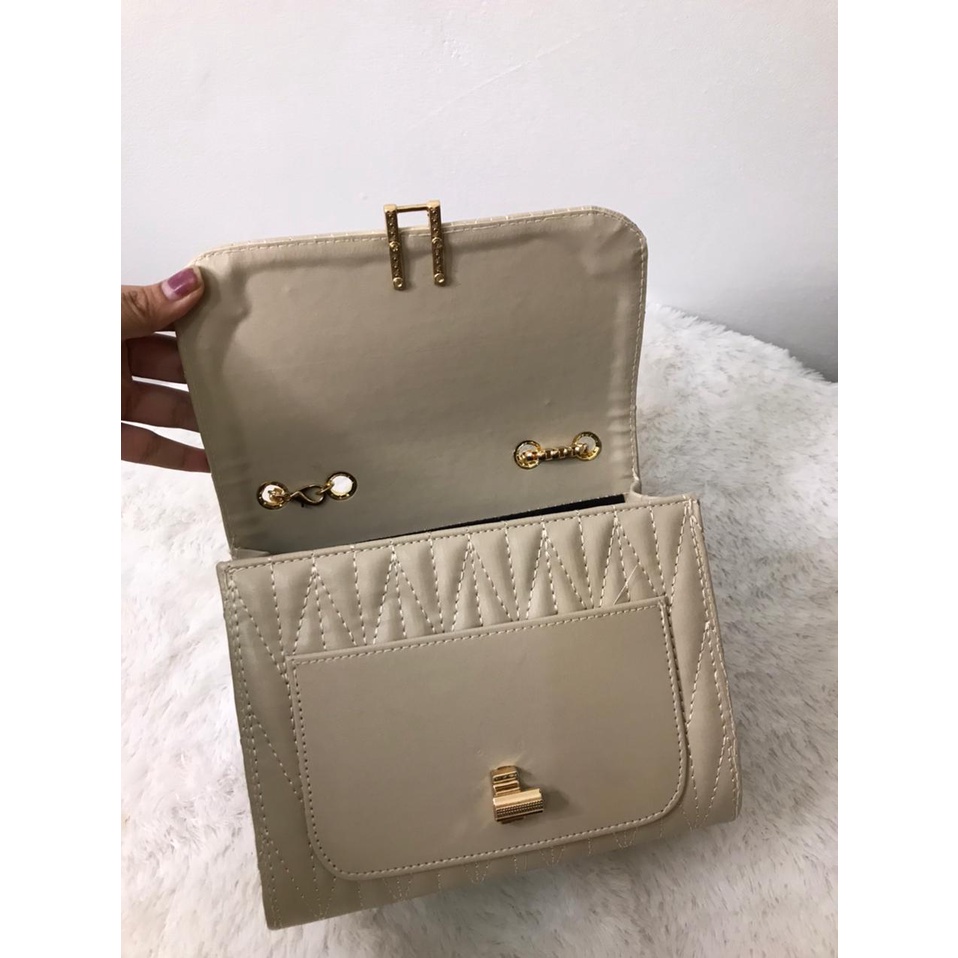 Slingbag  Rantai Wanita Syakira Gold Selempang IRVANBAGSHOP