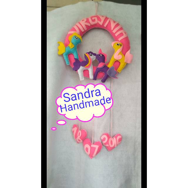 Gantungan pintu kuda poni dari kain flanel