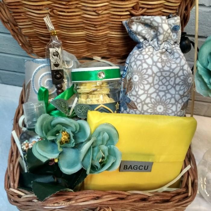 

hampers kado parcel lebaran paket premium/parcel ramadhan Best Seller