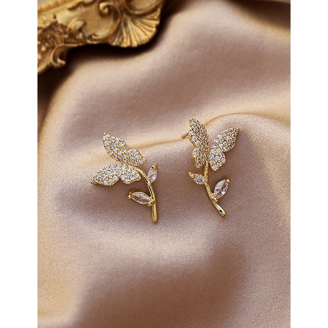 LRC Anting Tusuk Fashion Golden Gold-plated Copper Earrings With Zircon And Butterfly P59544