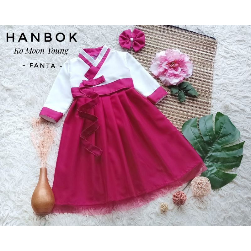 KOSTUM FOTO NEWBORN HANBOK KOO MOUN YOUNG/KOSTUM PHOTOGRAPHY NEWBORN