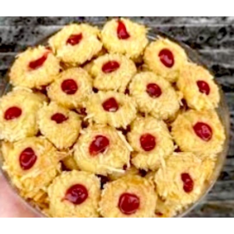 

CAKE TUMBPRINT STRAWBERRY KEJU