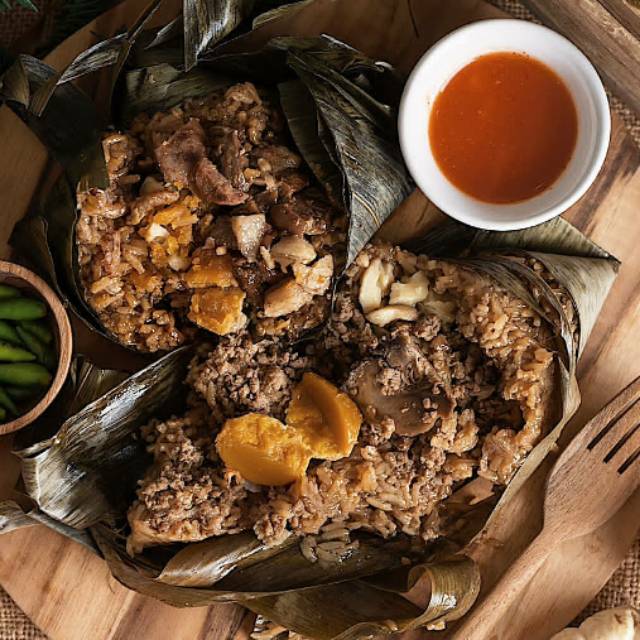 

Bacang ayam komplit
