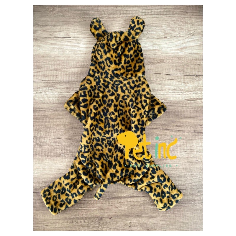 Leopard sleep wear