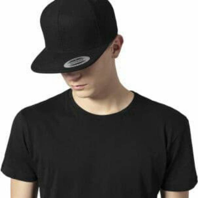 Topi snapback hiphop polos hitam