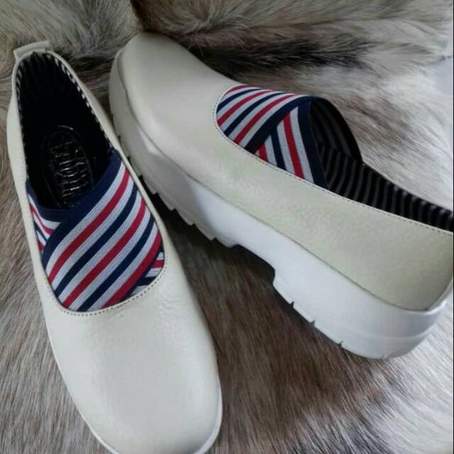 Sepatu wanita kulit aali sukaregang garut