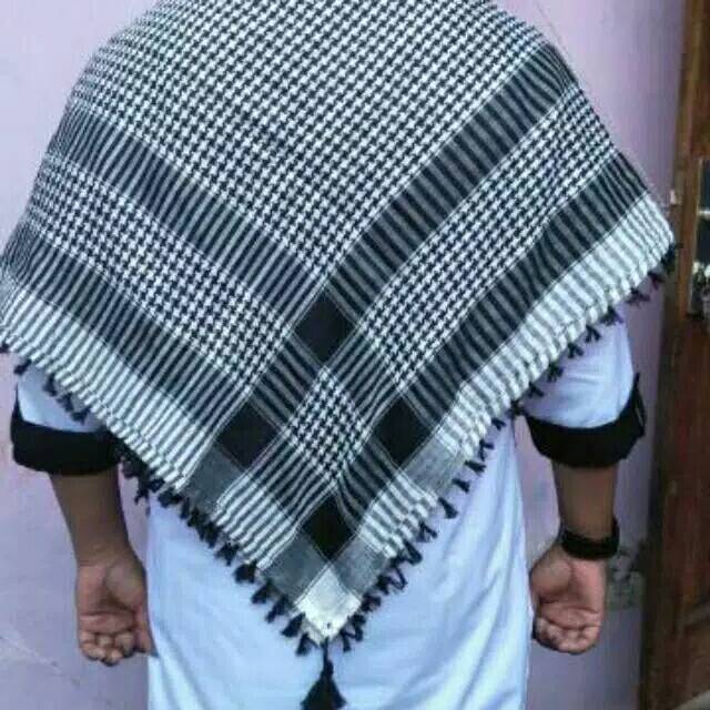 HARGA GROSIR  SORBAN !!! SORBAN SURBAN ARAB TENUN  KUNCIR RUMBAI SISI EMPAT / SORBAN BANYAK MOTIF DAN WARNA / SOUVENIR OLEH OLEH HAJI DAN UMROH