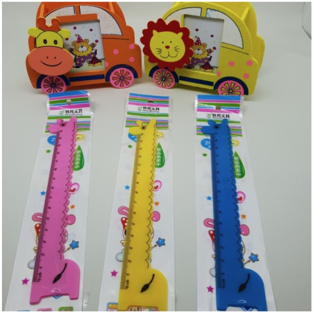 Penggaris Plastik Motif Jerapah ukuran 15 cm