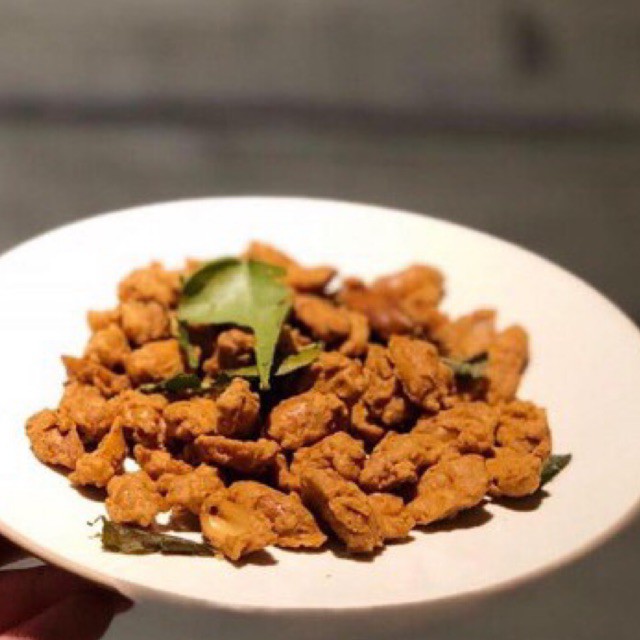 

KACANG GORENG TEPUNG BUMBU GURIH JAJANAN KELUARGA / KACANG IMLEK LEBARAN CNY
