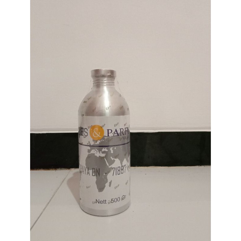 Bibit parfum Essences & Parfum SORAYA BN 71897 searah Scandal by night kemasan segel 500ml
