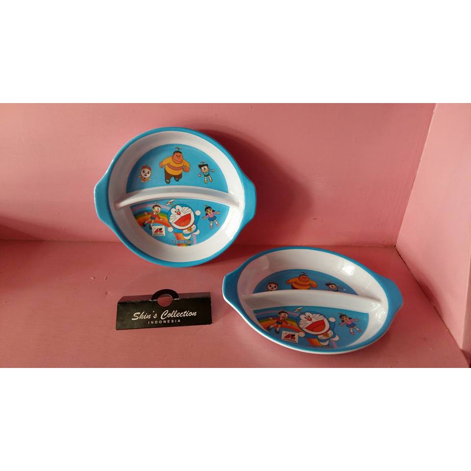 piring bulat sekat doraemon