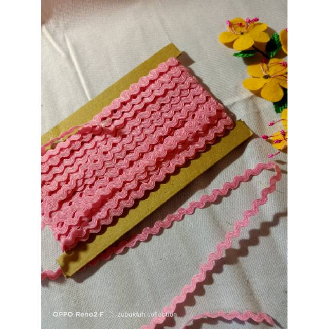 Renda biku pink