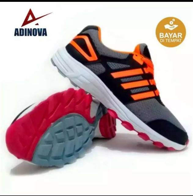 Sepatu impor sepatu sneakers adinova / sepatu badminton