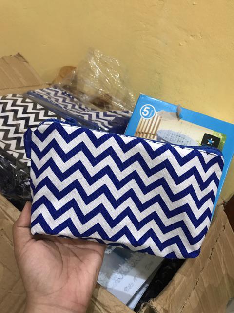 Mika Motif Piring Daun/ Dompet/ Pouch (isi 100)