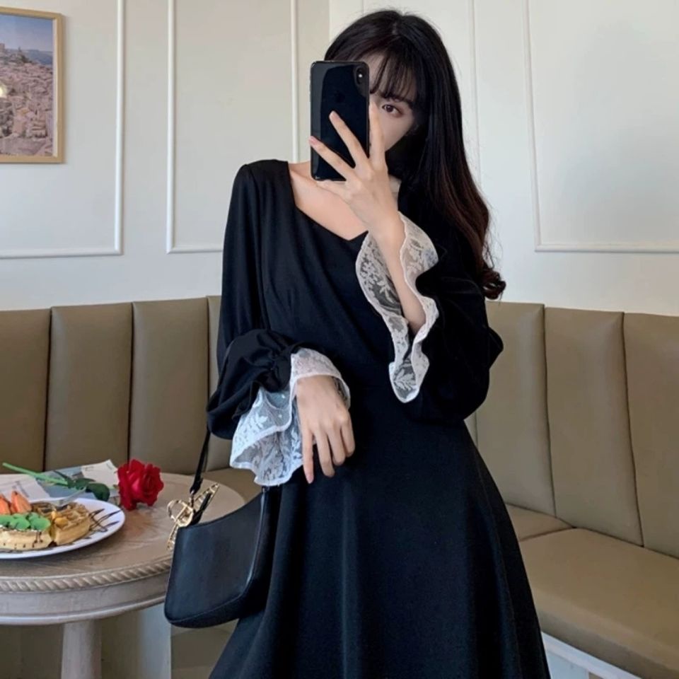 2021 new large women's dress fat mm age reducing skirt foreign style thin French Hepburn black dress