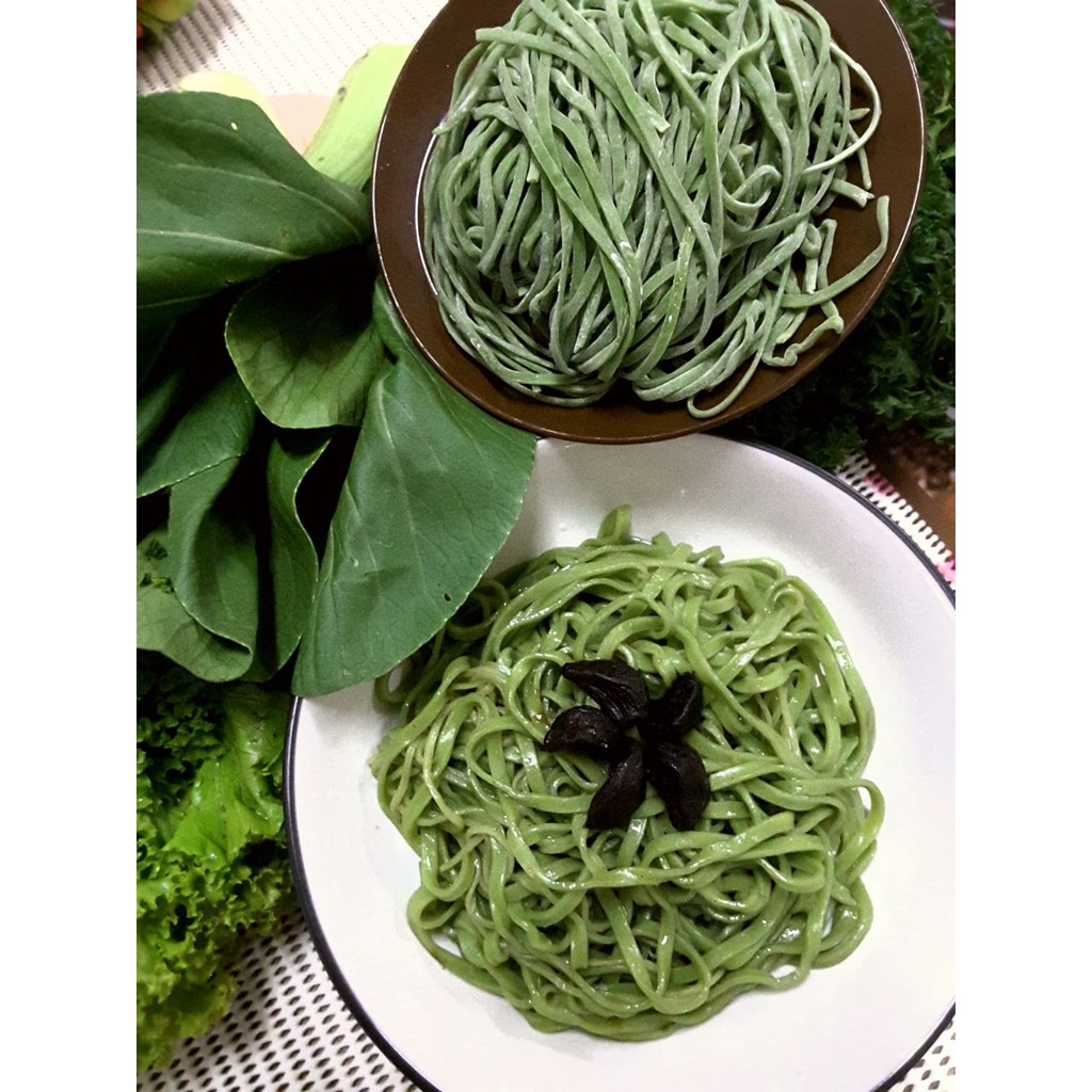 

Emiku Mie Sayur Mentah Siap Pakai 500gr Bulat / Gepeng