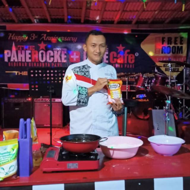 Hendrifadli store logo