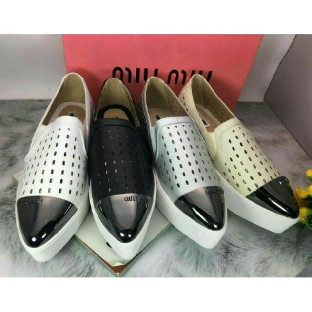 SEPATU WANITA MIUMIU DOUBELSOL/ SLIP ON PREMIUM