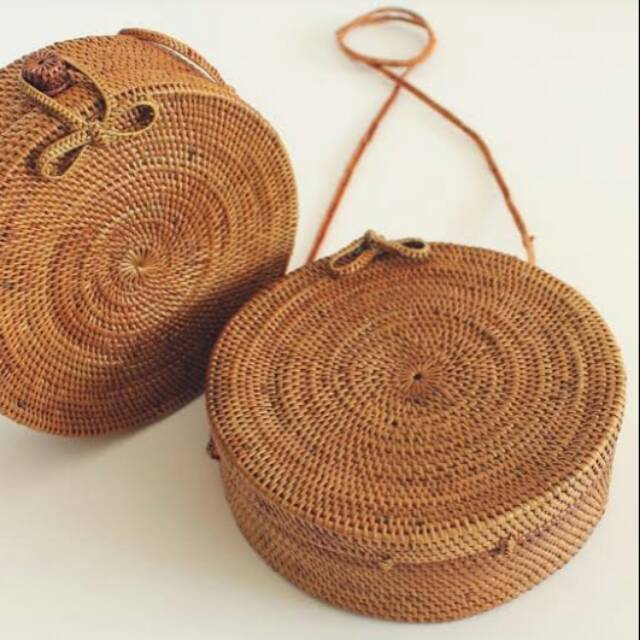 

Tas rotan pita polos