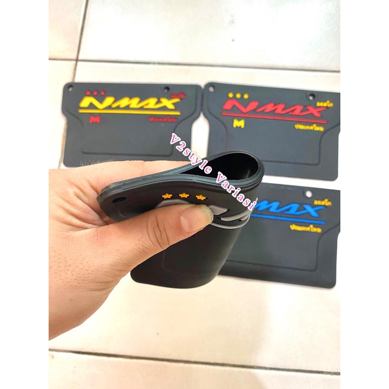 MUDFLAP NMAX NEW 2020 KARET PELINDUNG MESIN TULISAN THAILAND MOSCOW MERAH KUNING BIRU SILVER YAMAHA NMAX NEW 2020 THAILOOK ALAS PELINDUNG DINAMO STARTER BAWAH DARI LUMPUR KARET TEBAL MUTFLAP MUDGARD KOLONG SPAKBOR MUTGAT MUDFLAP NMAX 2020