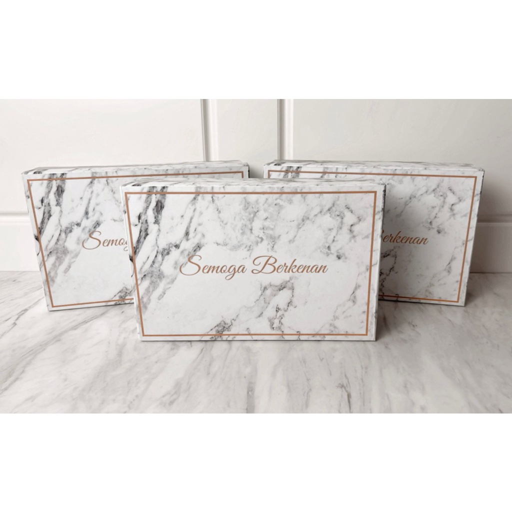 

HARDBOX RECTANGLE PRINTED SEMOGA BERKENAN