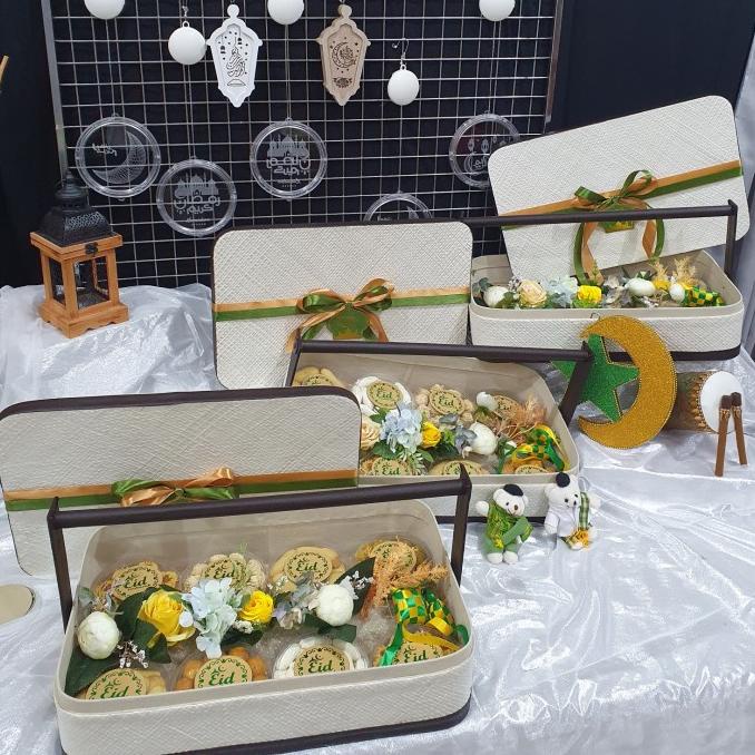 

BOX PAKET HAMPERS LEBARAN HAJI IDUL ADHA PARCEL 21 DGRR65416