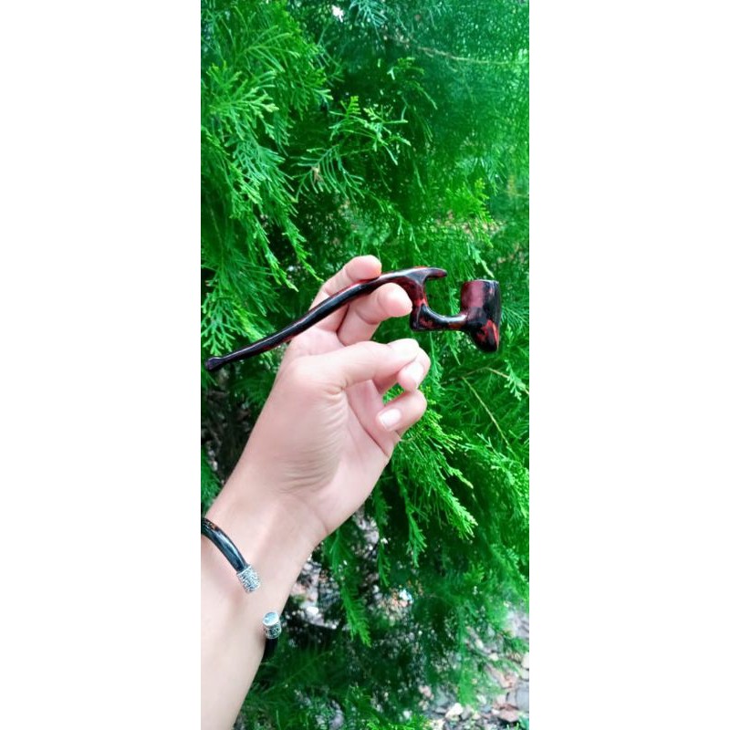 pipa rokok akar bahar