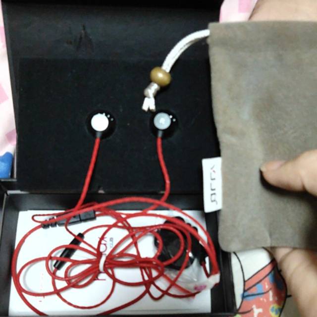 Headset himax powered by vvjb c15 earbud audio series red merah ori asli original with black box