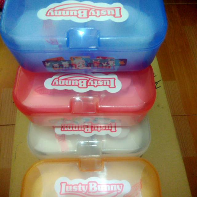 LUSTY BUNNY Tempat bedak + sabun bayi anti pecah