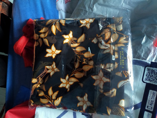 Kemeja Batik Pria Lengan Panjang Rianty Batik Adelan