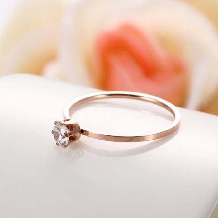 BTS-RR01 TINO Jewelery Cincin Wanita Titanium Steel Anti Karat Berlian Mata Satu