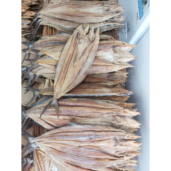 

IKAN ASIN TELANG TENGGIRI UTUH 1Kg KALIMANTAN MAMA KHAS BANJAR