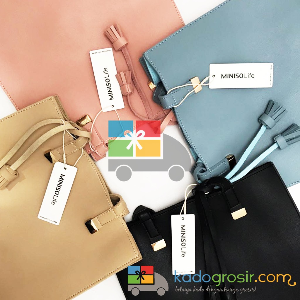 Tas Shoulder Wanita / Shoulder Bag with Tassels Miniso 